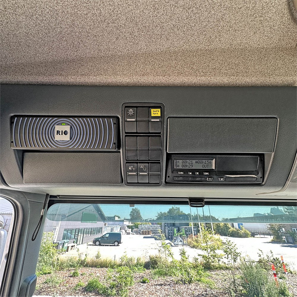 Nákladní automobil valníkový/ Plošinový, Rozstřikovač živic MAN TG 35. 8x2-6 BL: obrázek 27