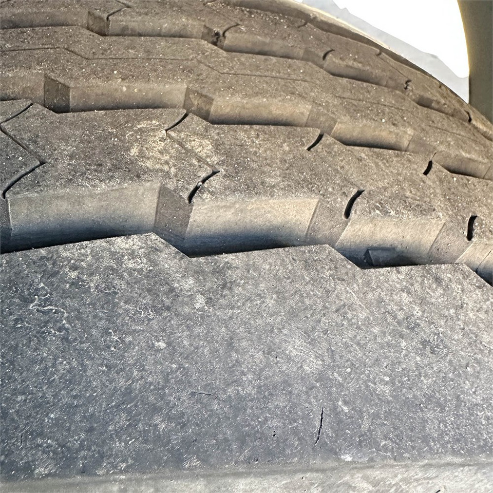 Nákladní automobil valníkový/ Plošinový, Rozstřikovač živic MAN TG 35. 8x2-6 BL: obrázek 45