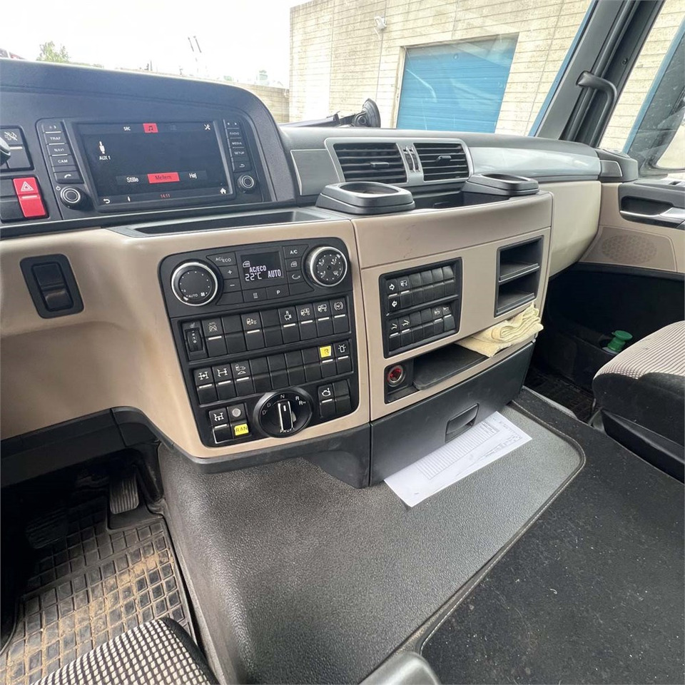 Auto s hydraulickou rukou, Nákladní automobil valníkový/ Plošinový MAN TGS 35.510 8x4 BL: obrázek 26