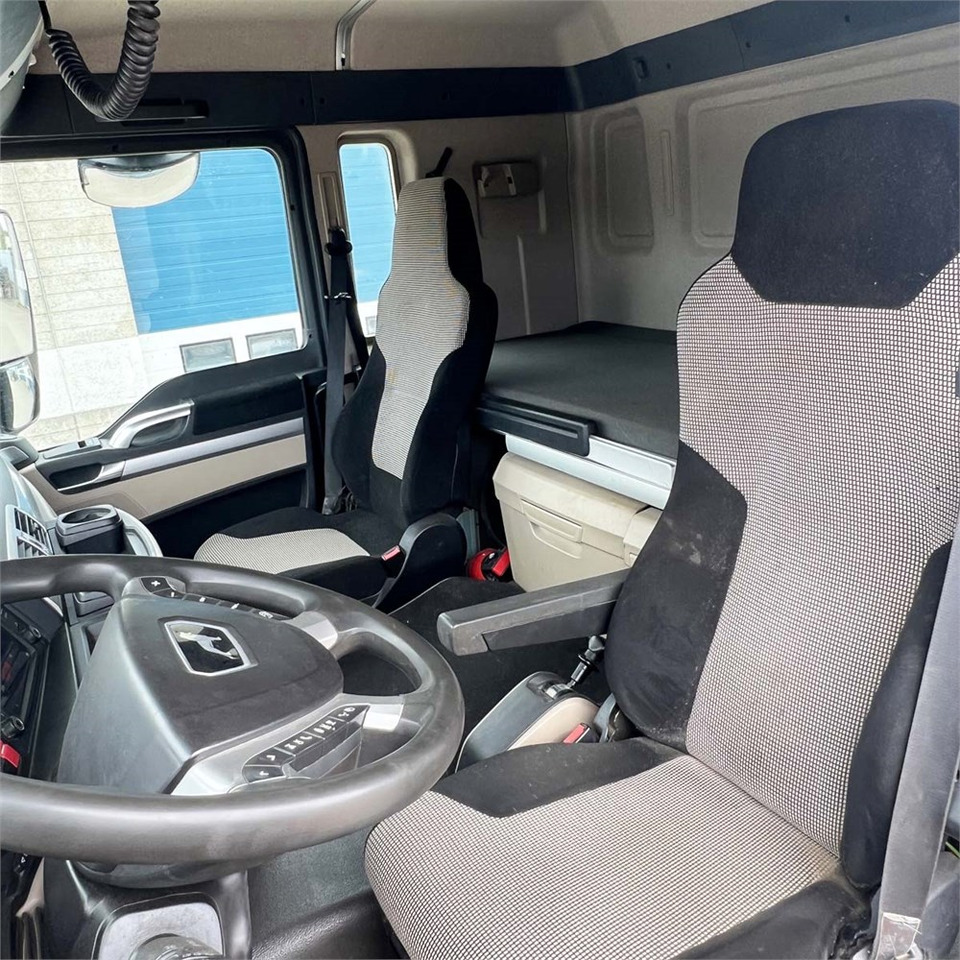 Auto s hydraulickou rukou, Nákladní automobil valníkový/ Plošinový MAN TGS 35.510 8x4 BL: obrázek 23
