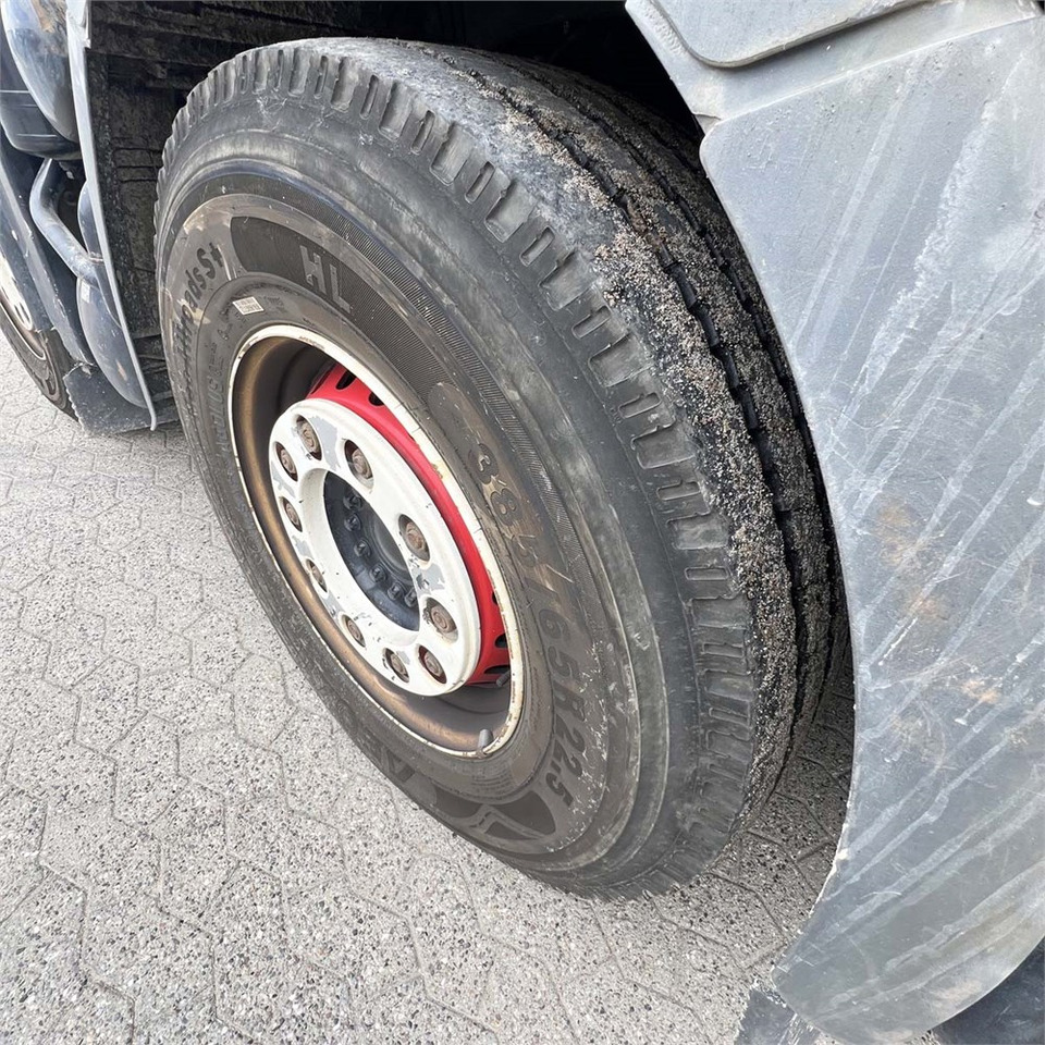 Auto s hydraulickou rukou, Nákladní automobil valníkový/ Plošinový MAN TGS 35.510 8x4 BL: obrázek 37