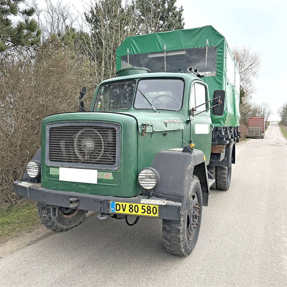 Magirus Deutz 125 A - Plachtový nákladní auto: obrázek 2 Magirus Deutz 125 A - Plachtový nákladní auto: obrázek 2