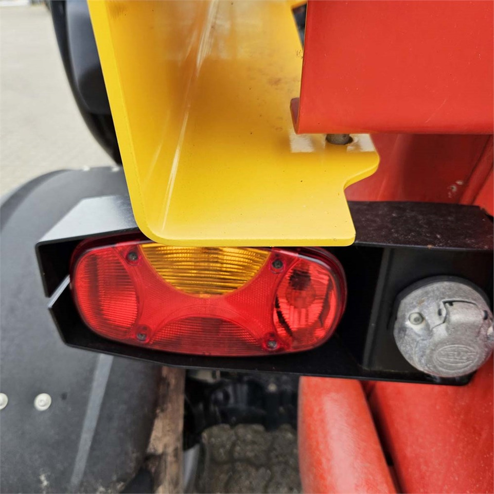 Teleskopický manipulátor Manitou MT625 H: obrázek 33 Teleskopický manipulátor Manitou MT625 H: obrázek 33