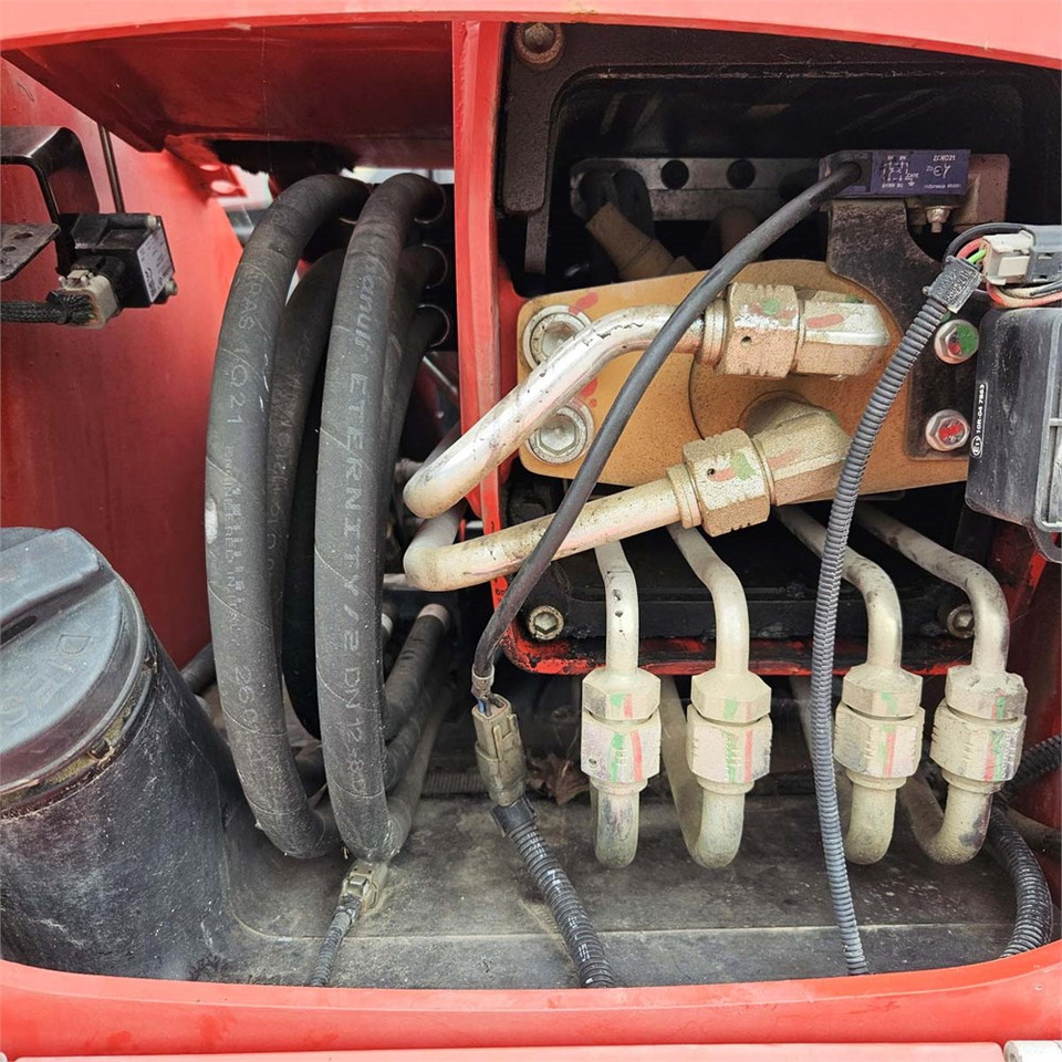 Teleskopický manipulátor Manitou MT625 H: obrázek 34 Teleskopický manipulátor Manitou MT625 H: obrázek 34