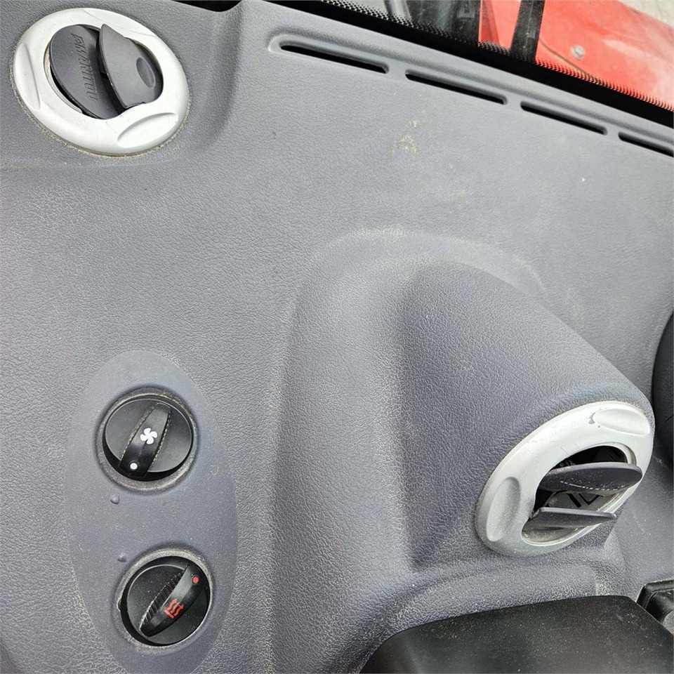 Teleskopický manipulátor Manitou MT625 H: obrázek 20 Teleskopický manipulátor Manitou MT625 H: obrázek 20