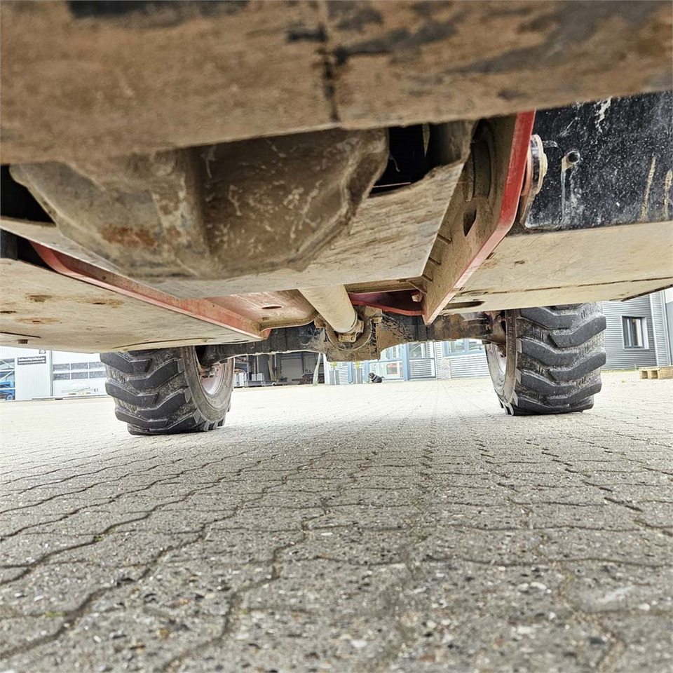 Teleskopický manipulátor Manitou MT625 H: obrázek 37 Teleskopický manipulátor Manitou MT625 H: obrázek 37