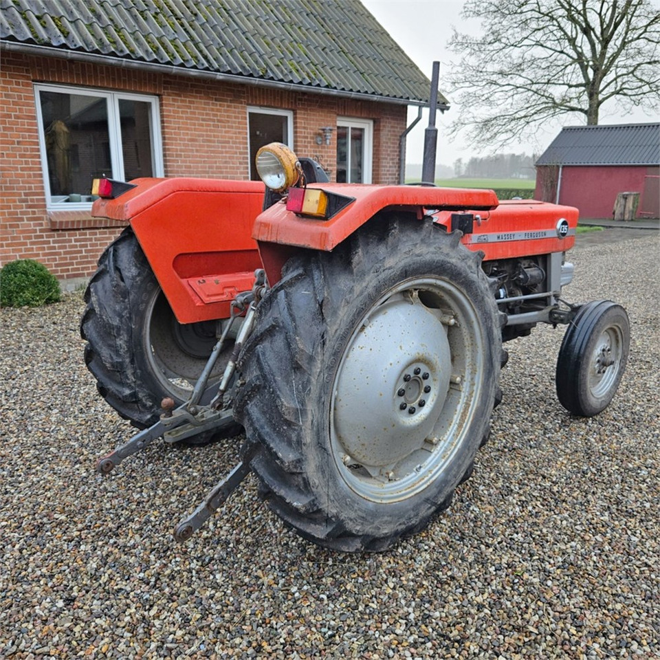 Massey Ferguson 135 - Traktor: obrázek 5 Massey Ferguson 135 - Traktor: obrázek 5