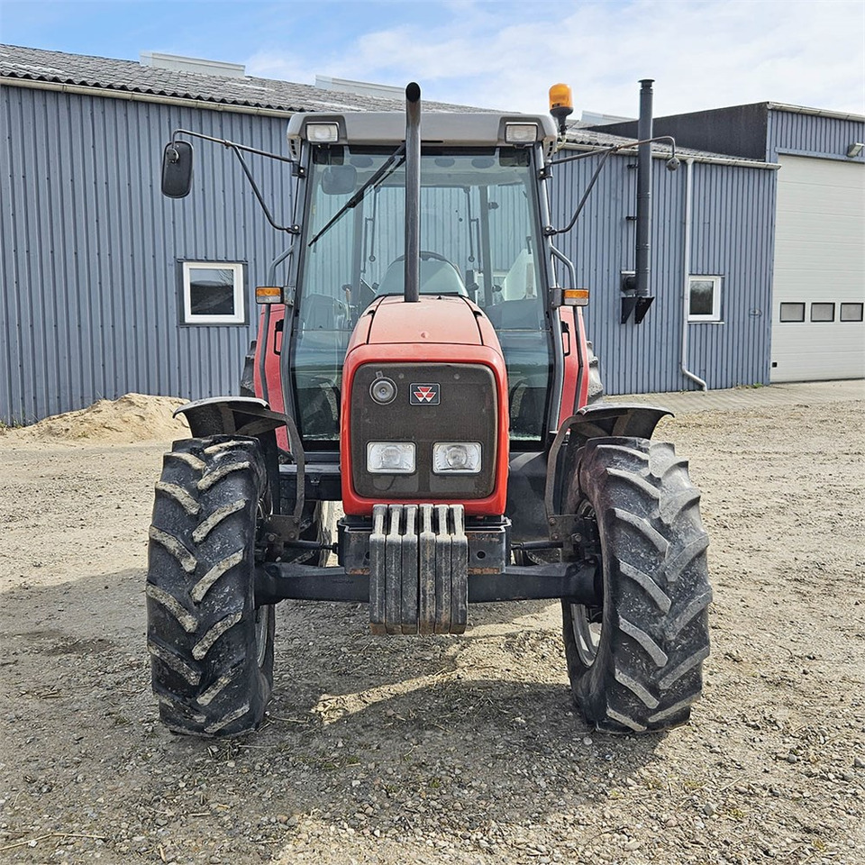 Massey Ferguson 4245 - Traktor: obrázek 2 Massey Ferguson 4245 - Traktor: obrázek 2