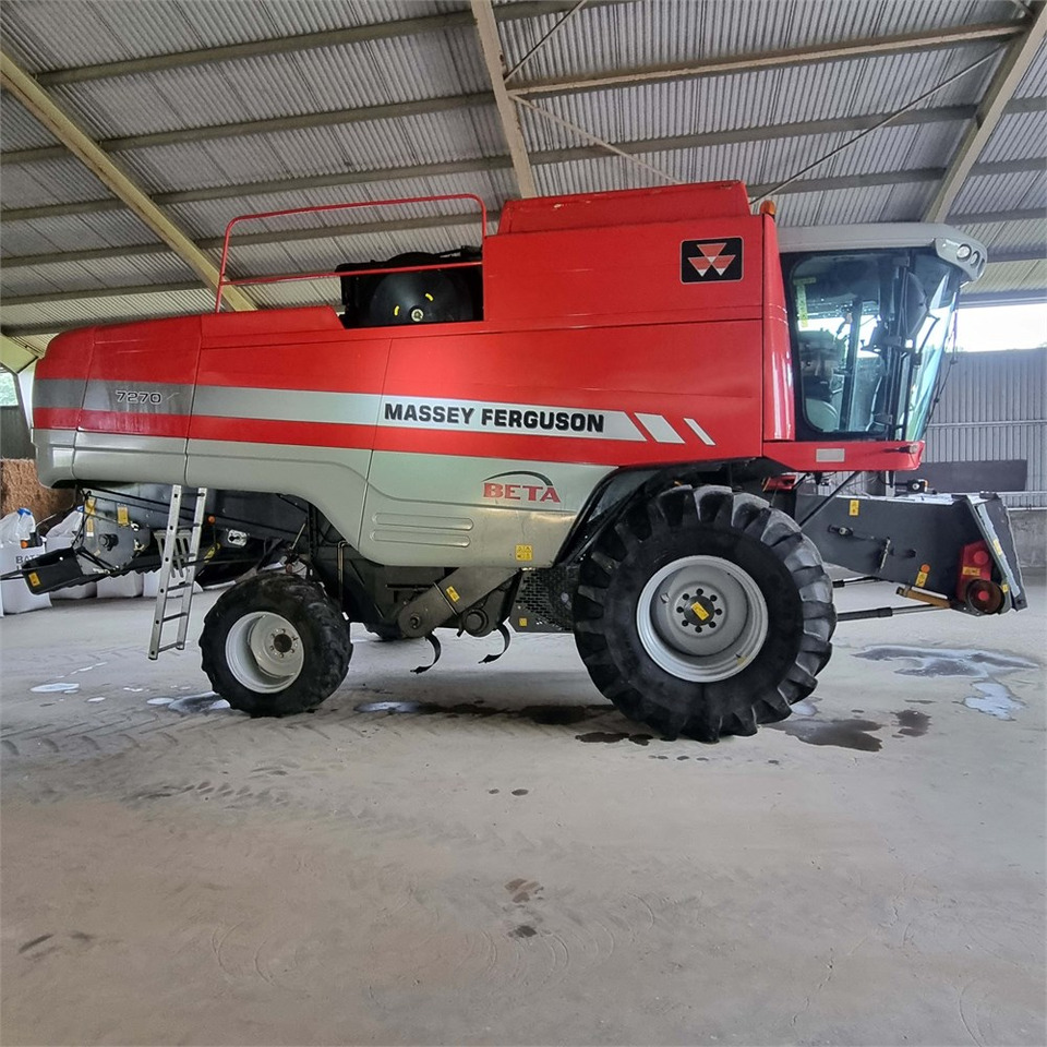 Massey Ferguson 7270 BETA - Kombajn: obrázek 2 Massey Ferguson 7270 BETA - Kombajn: obrázek 2