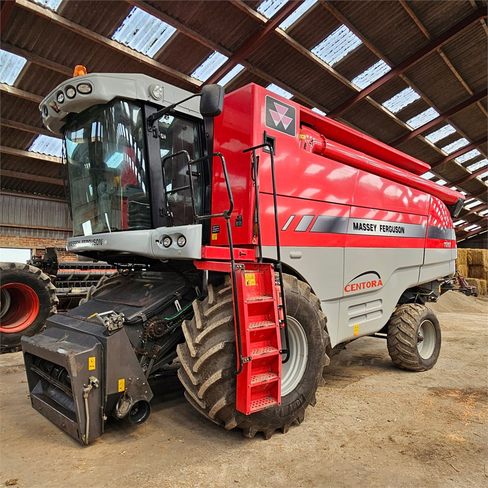 Massey Ferguson Centora 7282 - Kombajn: obrázek 2 Massey Ferguson Centora 7282 - Kombajn: obrázek 2
