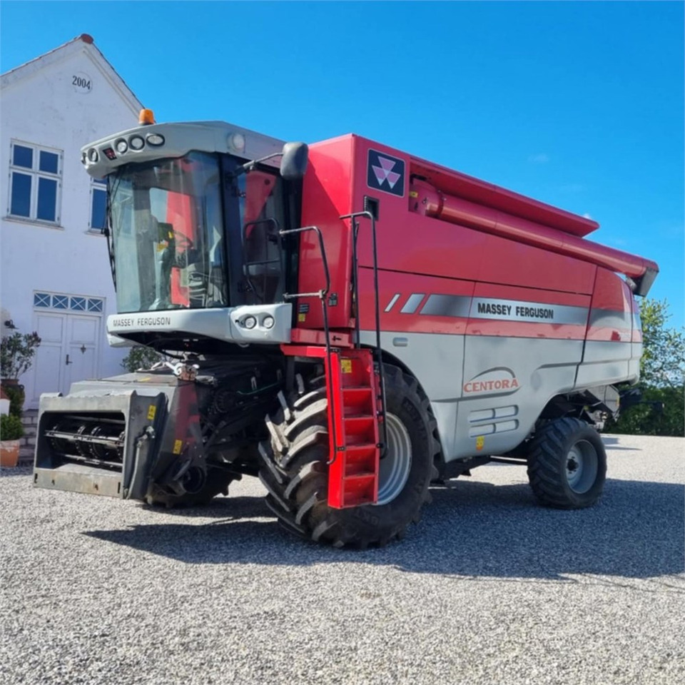 Massey Ferguson Centora 7282 - Kombajn: obrázek 1 Massey Ferguson Centora 7282 - Kombajn: obrázek 1