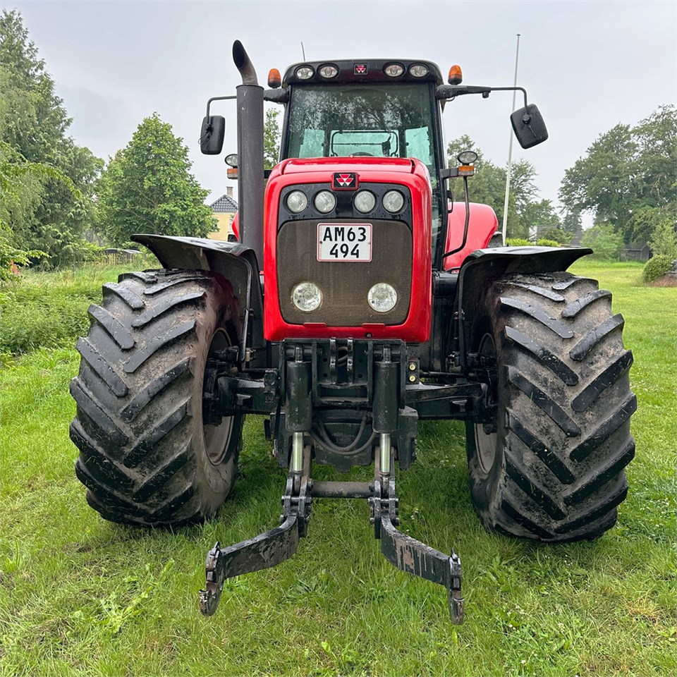 Massey Ferguson MF8460 Dyna-VT - Traktor: obrázek 3 Massey Ferguson MF8460 Dyna-VT - Traktor: obrázek 3