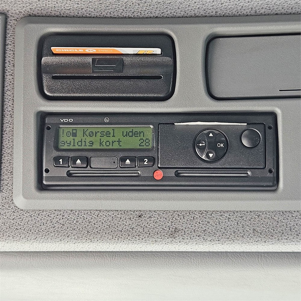 Skříňový nákladní auto Mercedes Actros 2541: obrázek 33