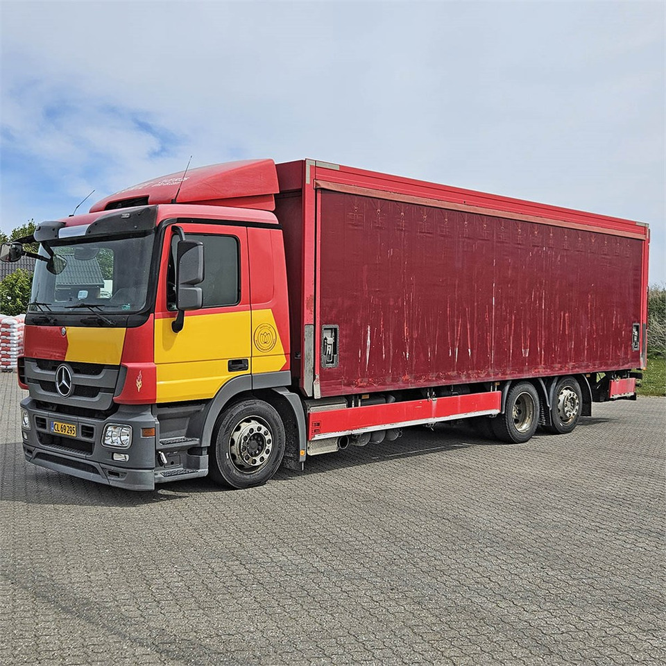Mercedes Actros 2541 - Skříňový nákladní auto: obrázek 1 Mercedes Actros 2541 - Skříňový nákladní auto: obrázek 1