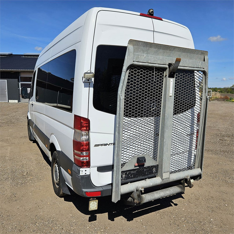 Mercedes Sprinter 316 CDI - Mikrobus: obrázek 4 Mercedes Sprinter 316 CDI - Mikrobus: obrázek 4