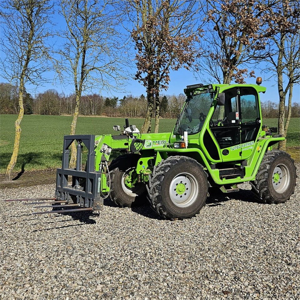 Merlo TURBO FARMER P40.7CS - Teleskopický manipulátor: obrázek 1 Merlo TURBO FARMER P40.7CS - Teleskopický manipulátor: obrázek 1