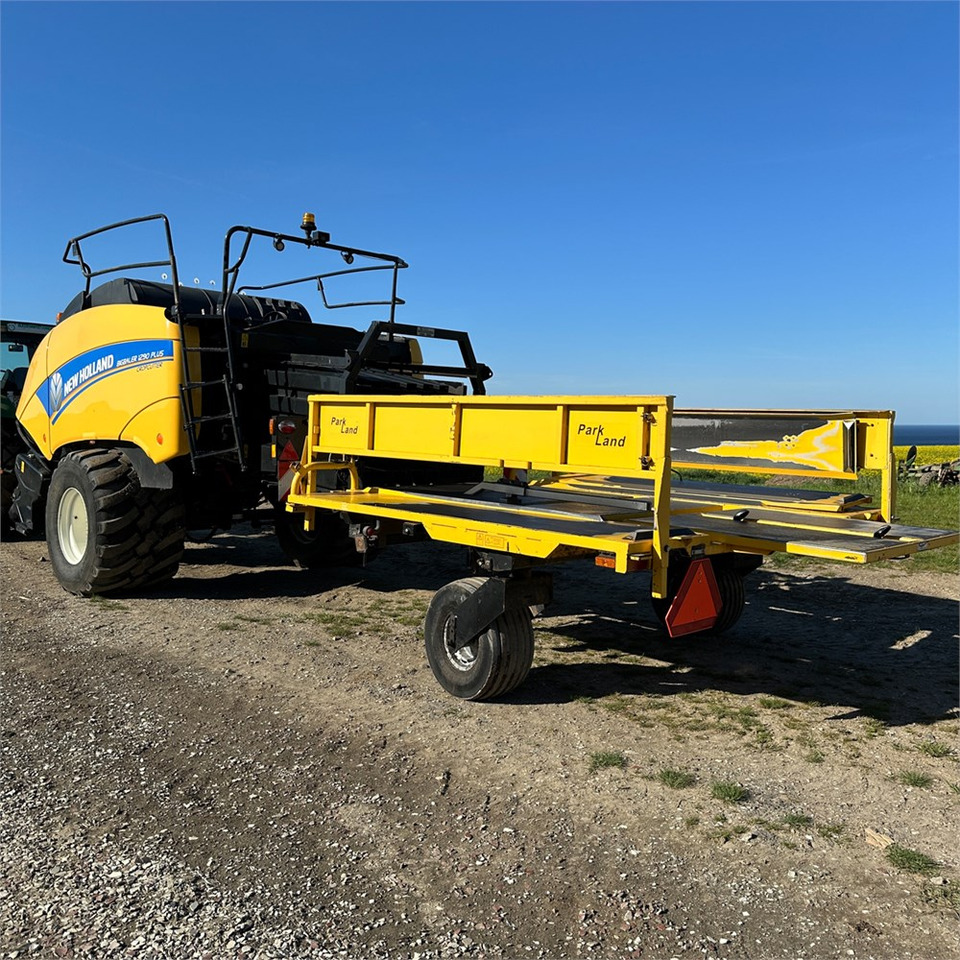 New Holland Bigbaler 1290 Plus - Stroj na sklizeň pícnin: obrázek 4 New Holland Bigbaler 1290 Plus - Stroj na sklizeň pícnin: obrázek 4