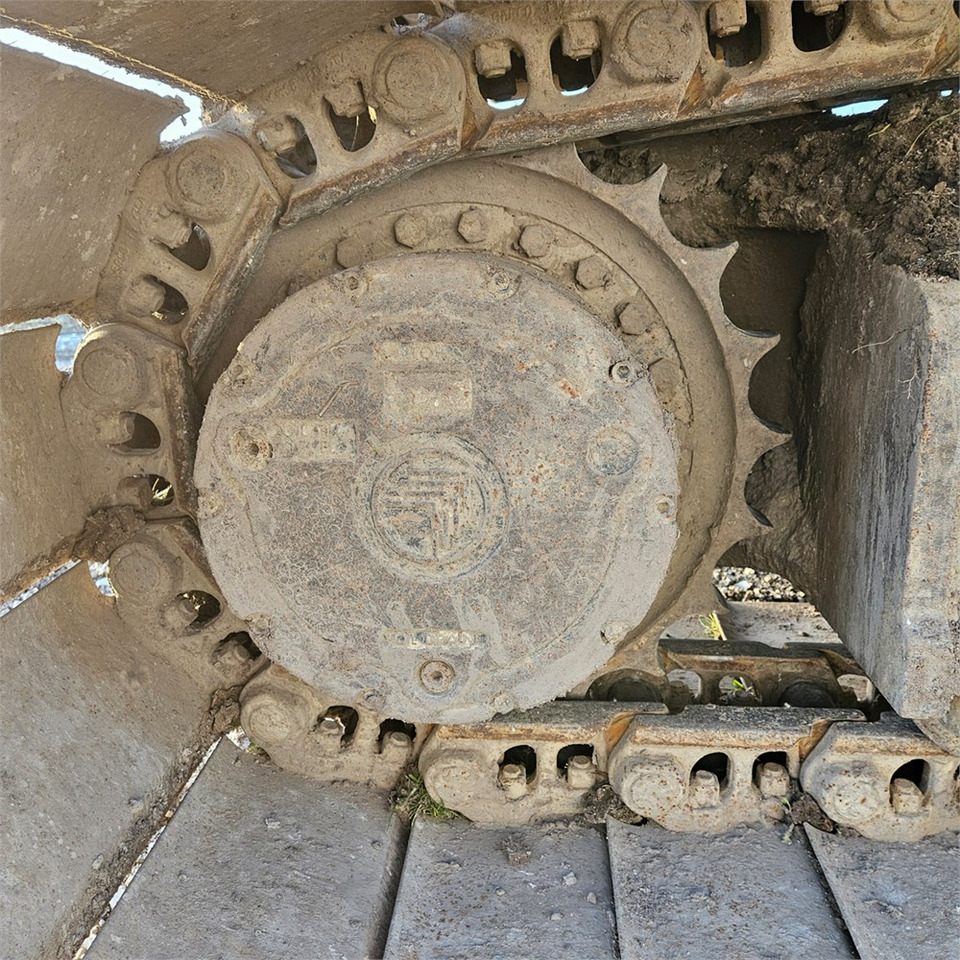 Pásové rýpadlo New Holland E 305: obrázek 31