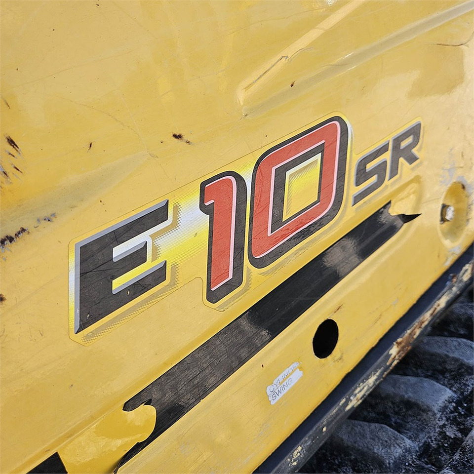 Mini rýpadlo New Holland E10 SR: obrázek 34