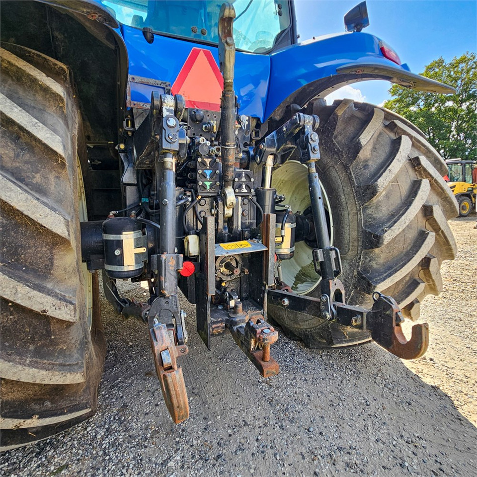 Traktor New Holland T8.390: obrázek 39