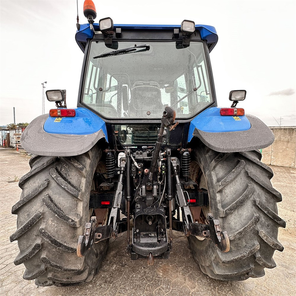 New Holland TM140 - Traktor: obrázek 5 New Holland TM140 - Traktor: obrázek 5