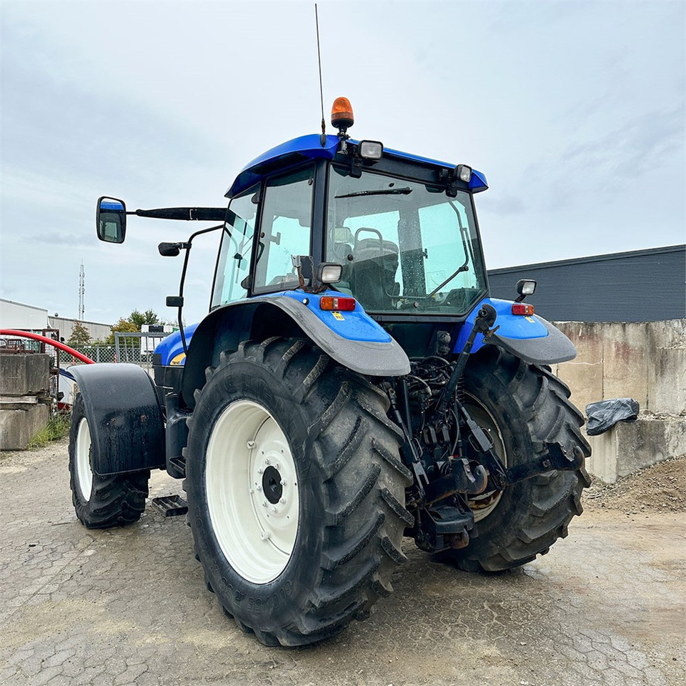 New Holland TM140 - Traktor: obrázek 4 New Holland TM140 - Traktor: obrázek 4