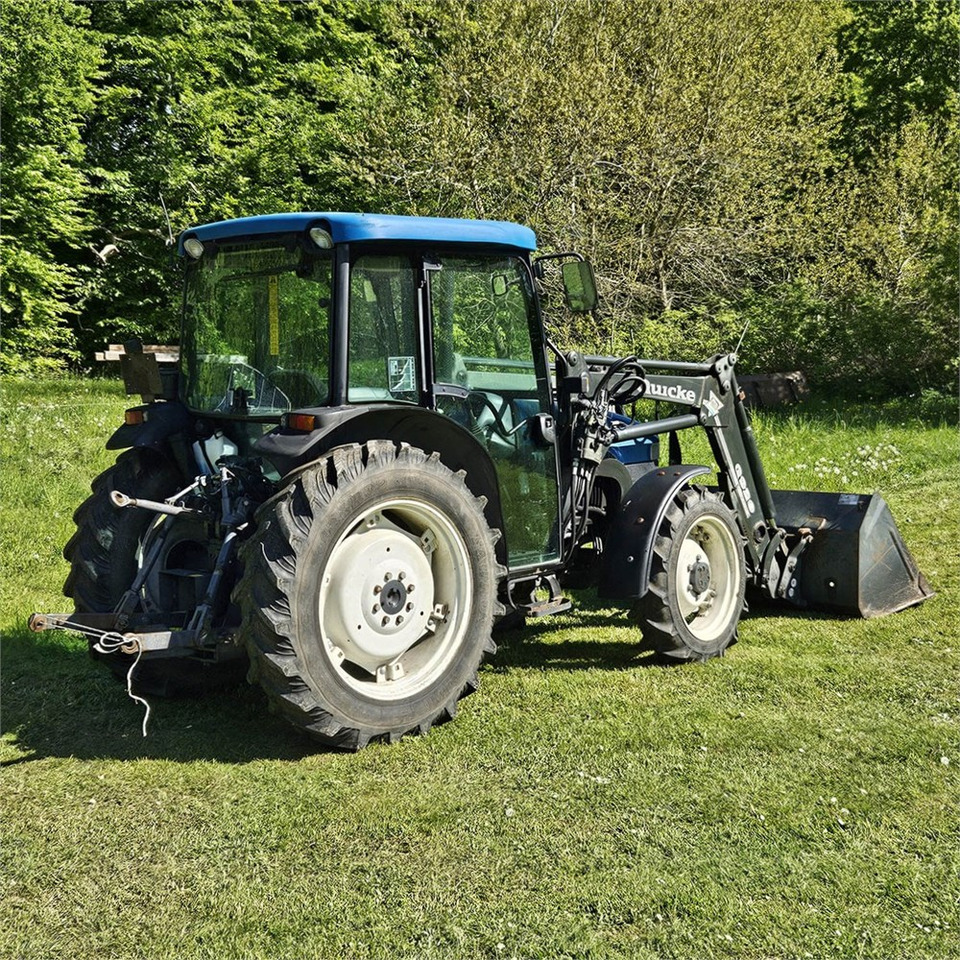New Holland TN55D - Traktor: obrázek 3 New Holland TN55D - Traktor: obrázek 3