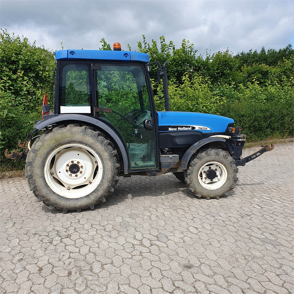 New Holland TN75 V - Traktor: obrázek 3 New Holland TN75 V - Traktor: obrázek 3