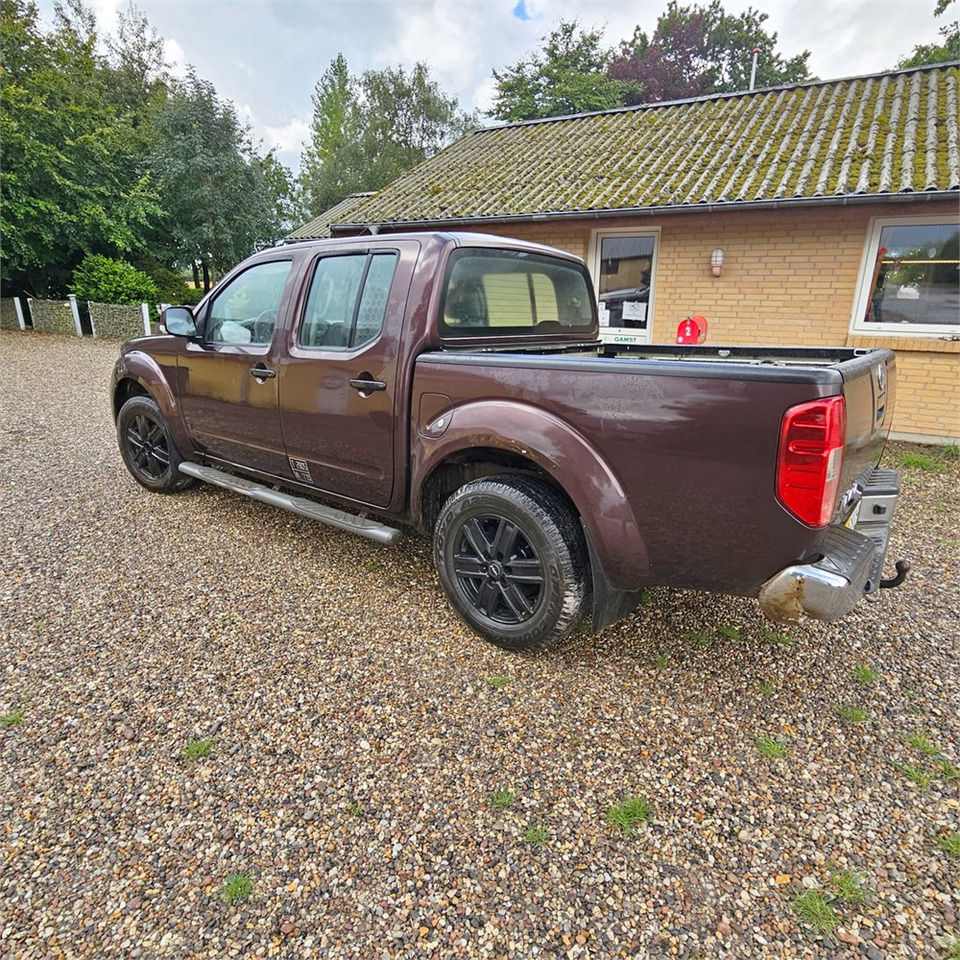 Nissan Navara 2,5 Dci Dc 4wd - Pick-up: obrázek 3 Nissan Navara 2,5 Dci Dc 4wd - Pick-up: obrázek 3