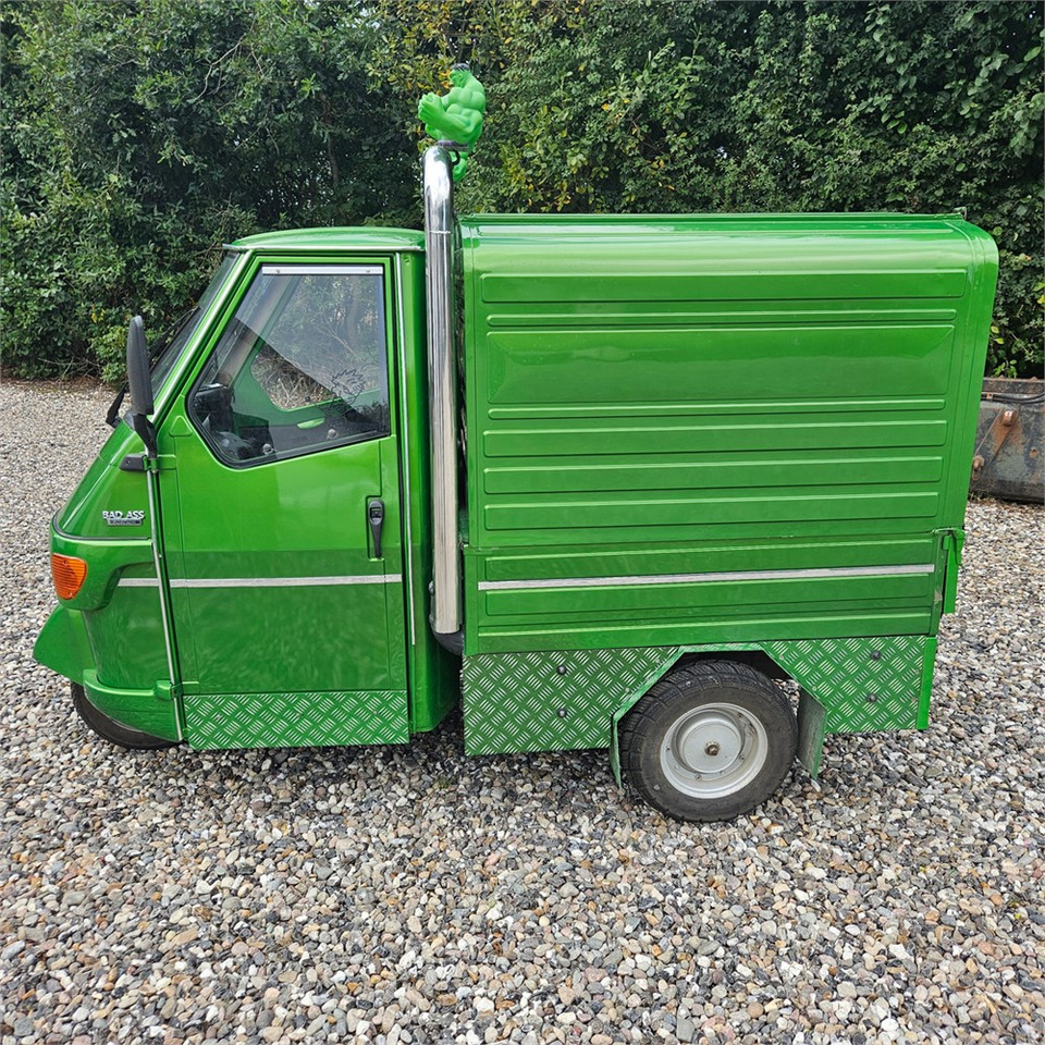 Piaggio APE 50 VAN - Motocykl: obrázek 2 Piaggio APE 50 VAN - Motocykl: obrázek 2
