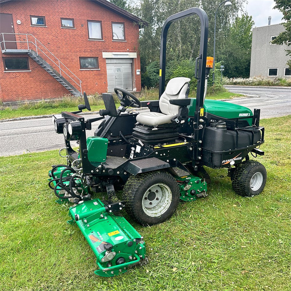 Ransomes Highway 3 4WD - Sekačka na trávu: obrázek 2 Ransomes Highway 3 4WD - Sekačka na trávu: obrázek 2