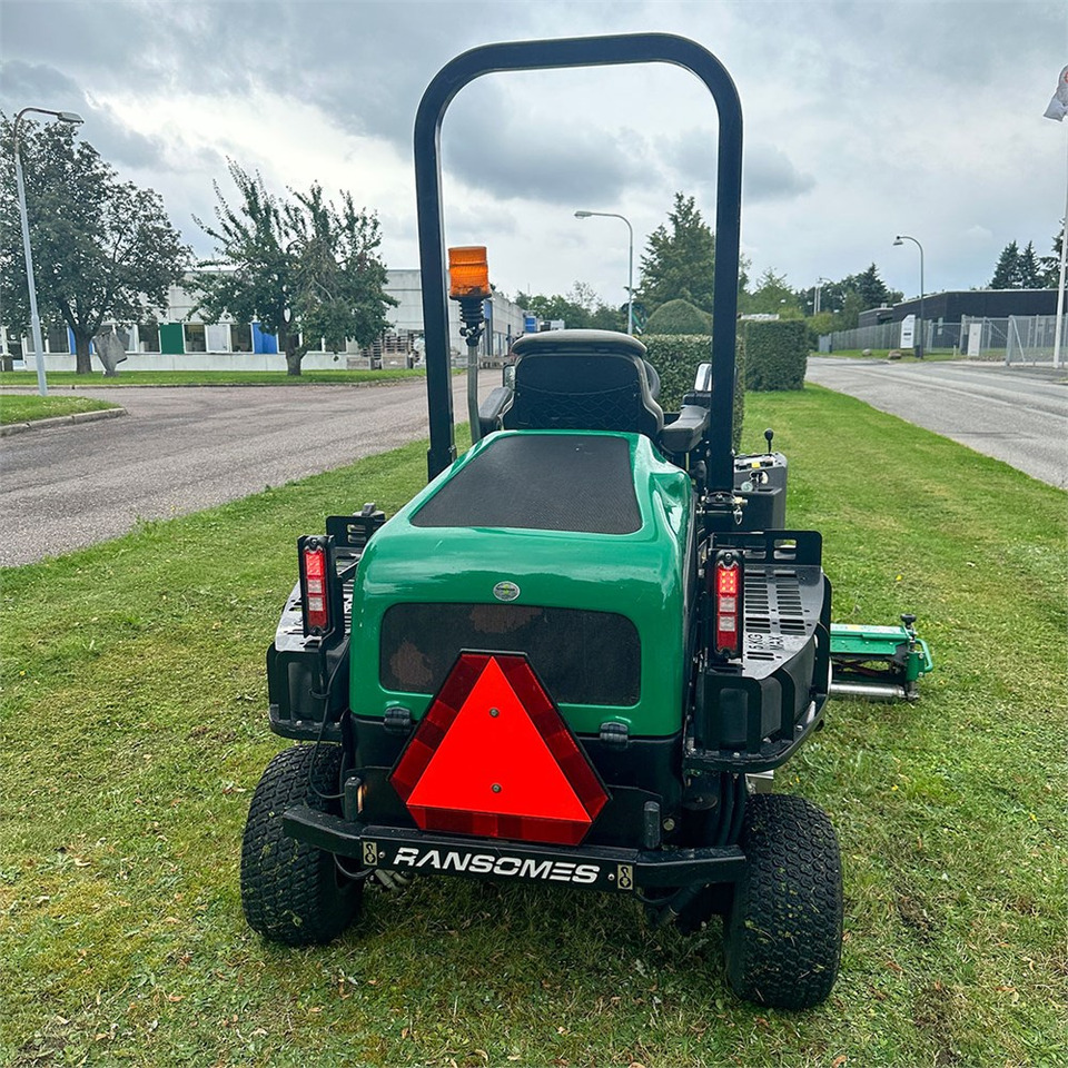 Ransomes Highway 3 4WD - Sekačka na trávu: obrázek 5 Ransomes Highway 3 4WD - Sekačka na trávu: obrázek 5