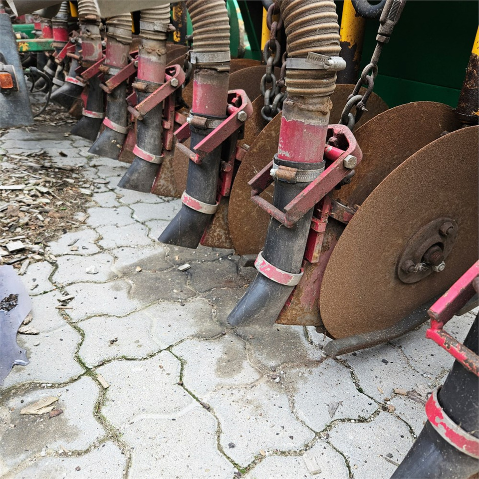 Samson 1200001 - Stroj pro hnojení: obrázek 3 Samson 1200001 - Stroj pro hnojení: obrázek 3