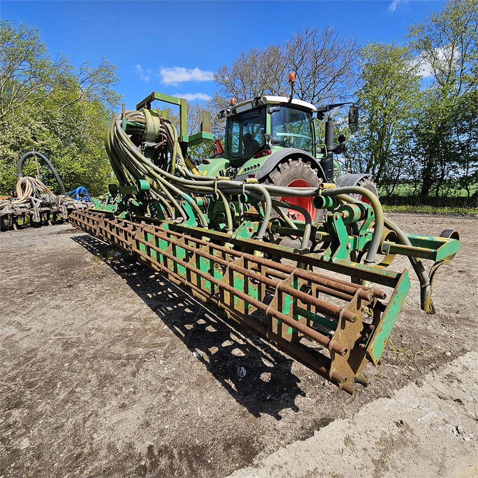 Samson 8 meter - Stroj pro hnojení: obrázek 1 Samson 8 meter - Stroj pro hnojení: obrázek 1