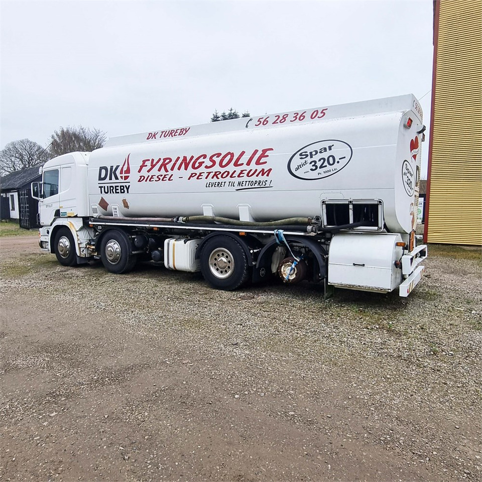 Scania P94 - Cisternové vozidlo: obrázek 3 Scania P94 - Cisternové vozidlo: obrázek 3