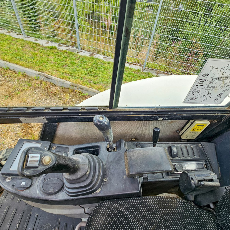 Mini rýpadlo Schaeff-Terex TC35-2: obrázek 9