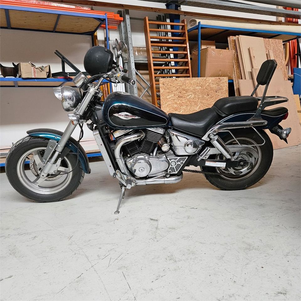 Suzuki Marauder VZ 800 - Motocykl: obrázek 2 Suzuki Marauder VZ 800 - Motocykl: obrázek 2