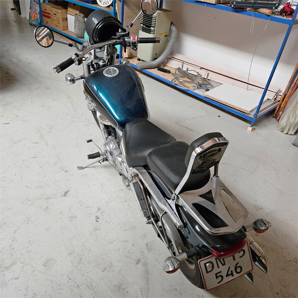 Suzuki Marauder VZ 800 - Motocykl: obrázek 3 Suzuki Marauder VZ 800 - Motocykl: obrázek 3