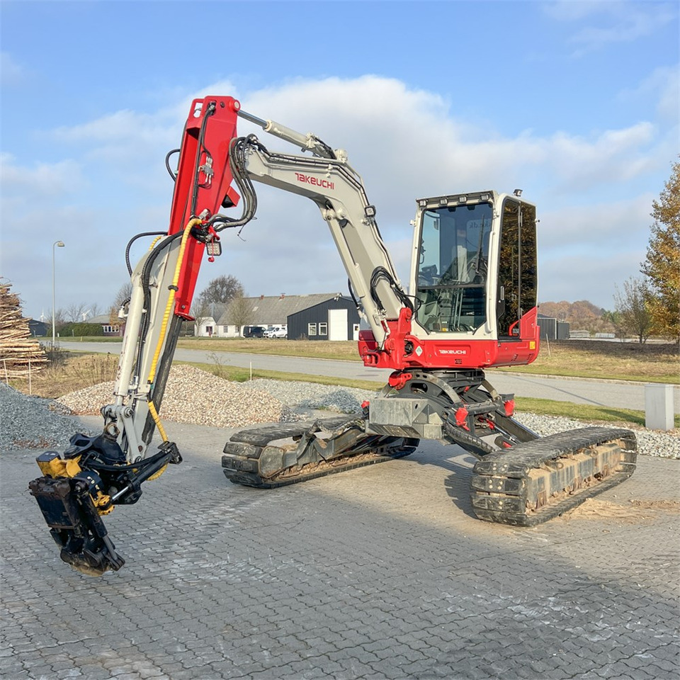 Takeuchi TB260 Levelizer - Mini rýpadlo: obrázek 1 Takeuchi TB260 Levelizer - Mini rýpadlo: obrázek 1