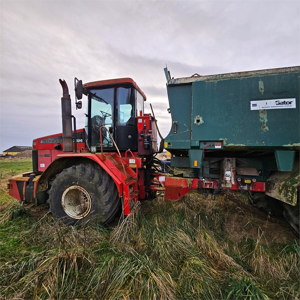 Terragator 2104 - Stroj pro hnojení: obrázek 3 Terragator 2104 - Stroj pro hnojení: obrázek 3