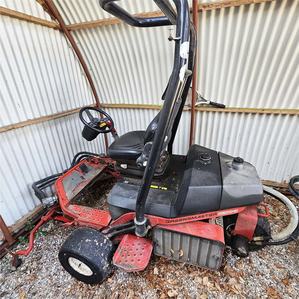 Toro Greensmaster 3200-D - Sekačka na trávu: obrázek 2 Toro Greensmaster 3200-D - Sekačka na trávu: obrázek 2