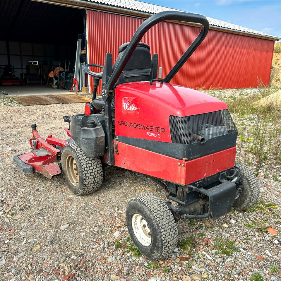 Toro Groundsmaster 3280 D - Sekačka na trávu: obrázek 5 Toro Groundsmaster 3280 D - Sekačka na trávu: obrázek 5