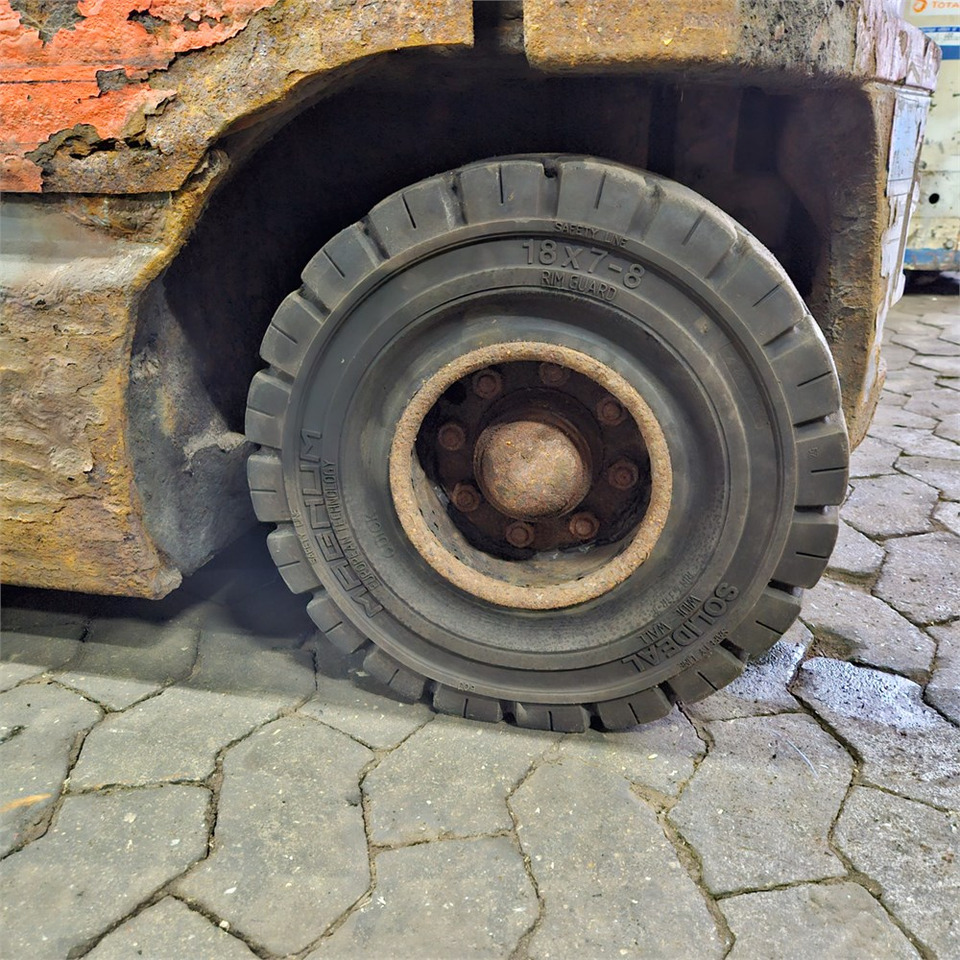 Vysokozdvižný vozík Toyota 7FBMF30: obrázek 14