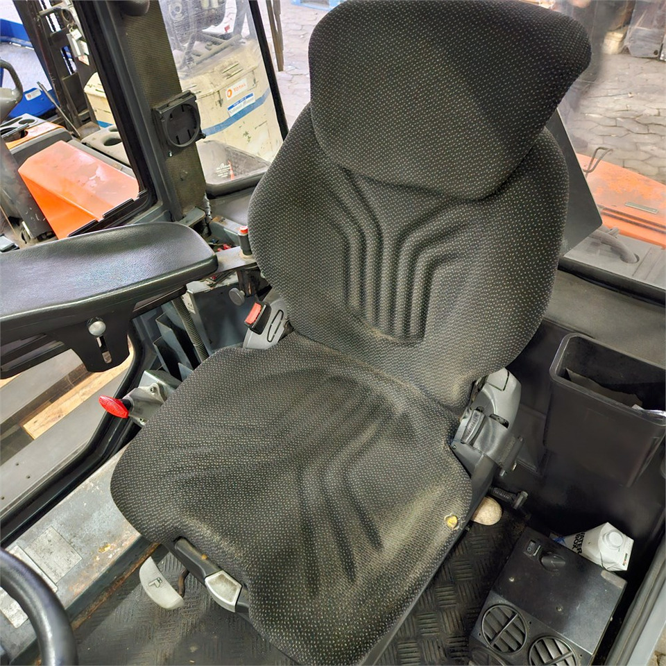 Vysokozdvižný vozík Toyota 7FBMF30: obrázek 9