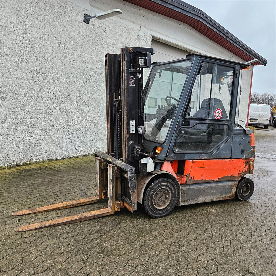 Vysokozdvižný vozík Toyota 7FBMF30: obrázek 7