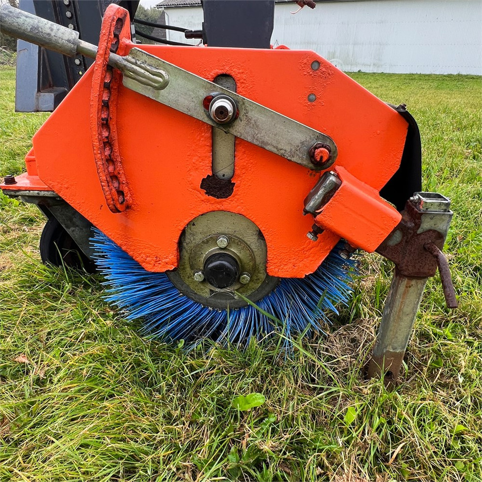 Tuchel Plus 260 MK - Traktor: obrázek 5 Tuchel Plus 260 MK - Traktor: obrázek 5