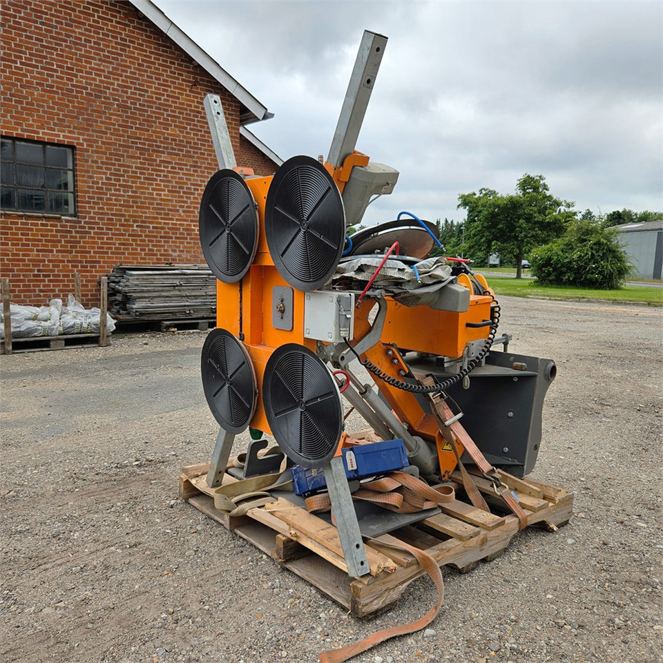 Unknown GL-cc777600 - Teleskopický manipulátor: obrázek 3 Unknown GL-cc777600 - Teleskopický manipulátor: obrázek 3