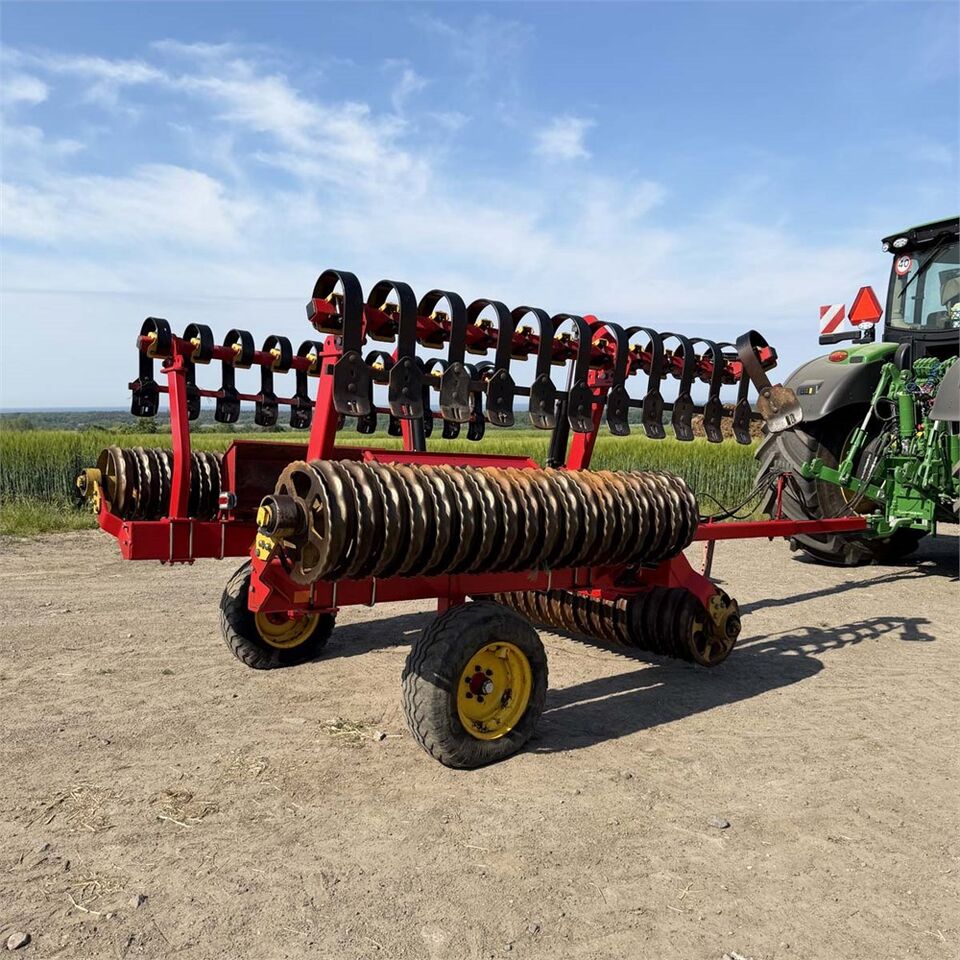 Väderstad Rollex Rx620 - Zemědělský válec: obrázek 1 Väderstad Rollex Rx620 - Zemědělský válec: obrázek 1