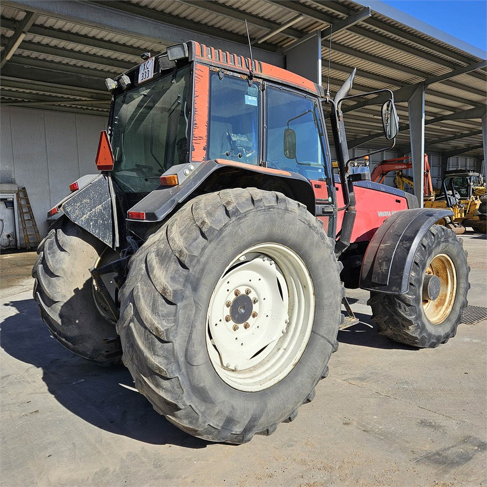 Valmet Valtra 8450 - Traktor: obrázek 5 Valmet Valtra 8450 - Traktor: obrázek 5