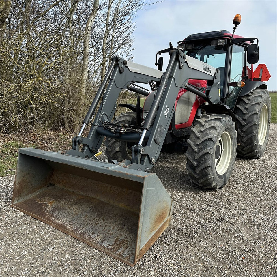 Valtra A85 - Traktor: obrázek 2 Valtra A85 - Traktor: obrázek 2